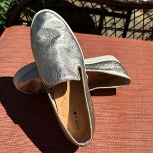Birdies Metallic gold Slip-On loafers size 7